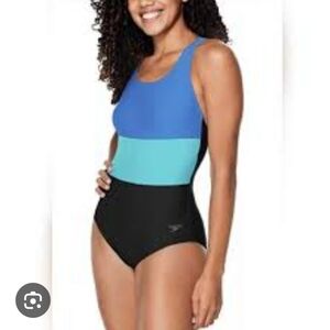Speedo swimsuit size S